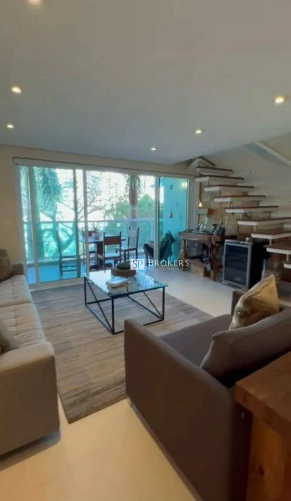 Apartamento, 3 quartos, 151 m² - Foto 1