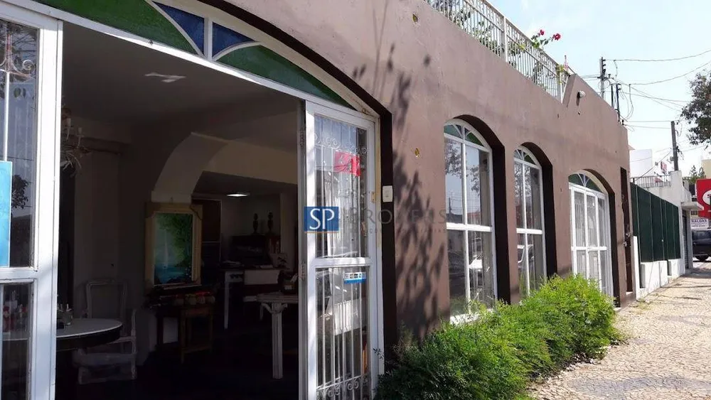 Casa, 3 quartos, 238 m² - Foto 1