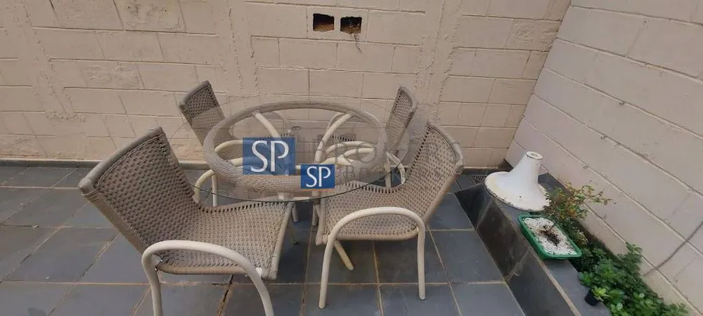 Casa, 2 quartos, 70 m² - Foto 1