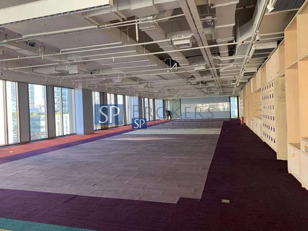 Sala-Conjunto, 1800 m² - Foto 1