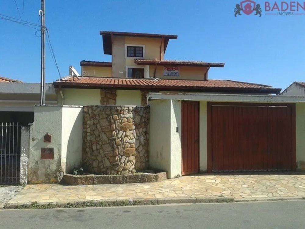 Casa, 4 quartos, 220 m² - Foto 1