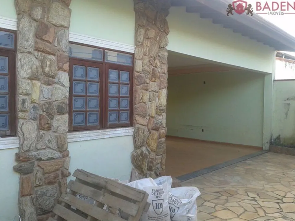 Casa, 4 quartos, 220 m² - Foto 3