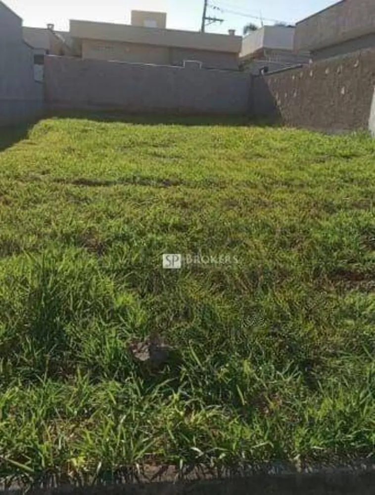Loteamento e Condomínio, 250 m² - Foto 1