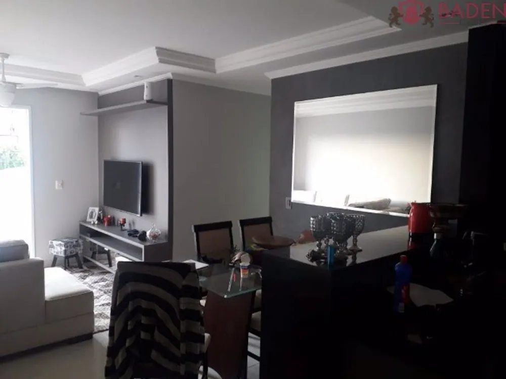 Apartamento, 3 quartos, 72 m² - Foto 1