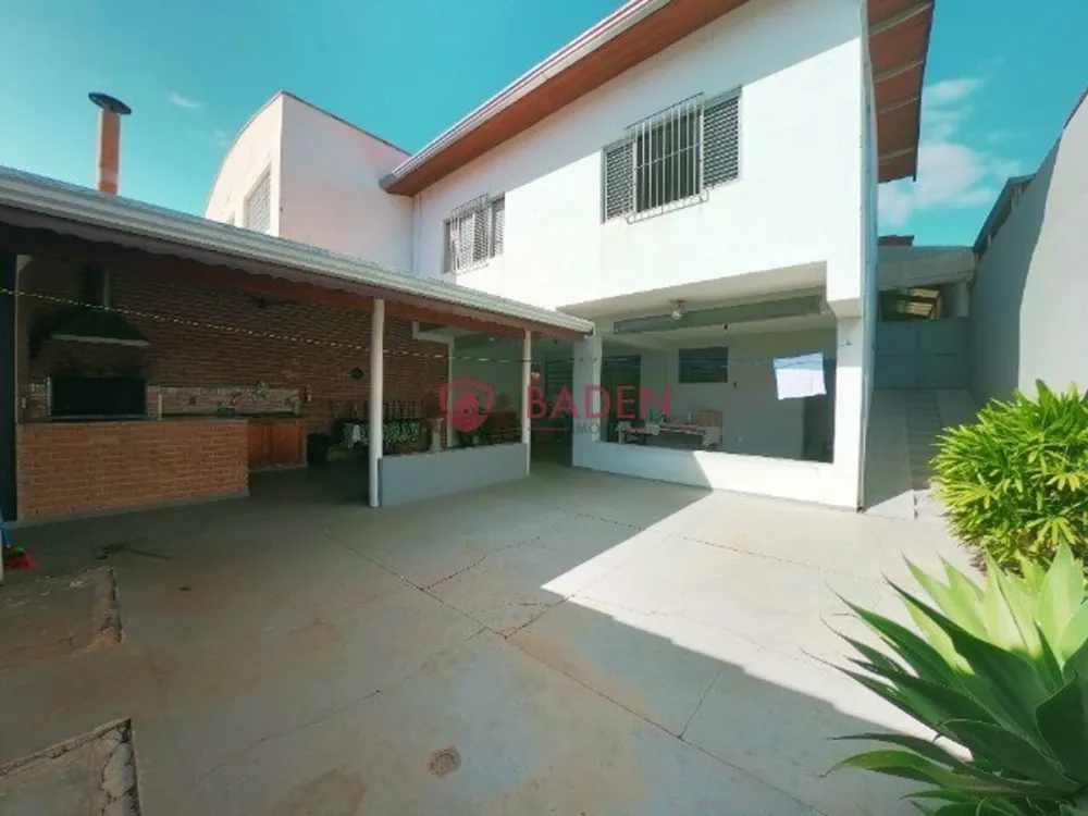 Casa, 4 quartos, 211 m² - Foto 2