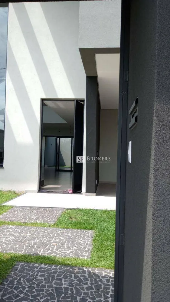 Casa, 3 quartos, 233 m² - Foto 2