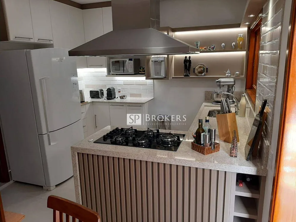 Casa, 3 quartos, 250 m² - Foto 3