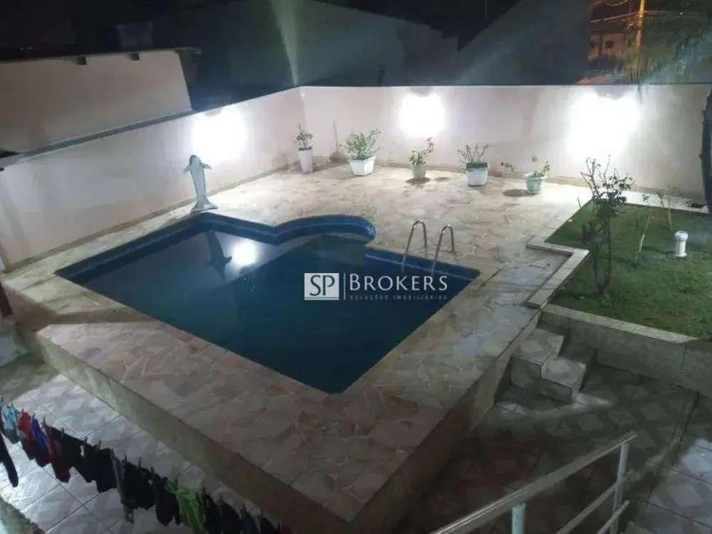 Casa, 3 quartos, 200 m² - Foto 2