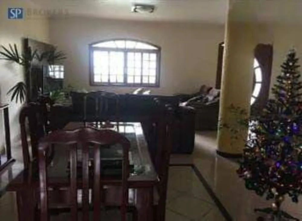 Casa, 3 quartos, 440 m² - Foto 2