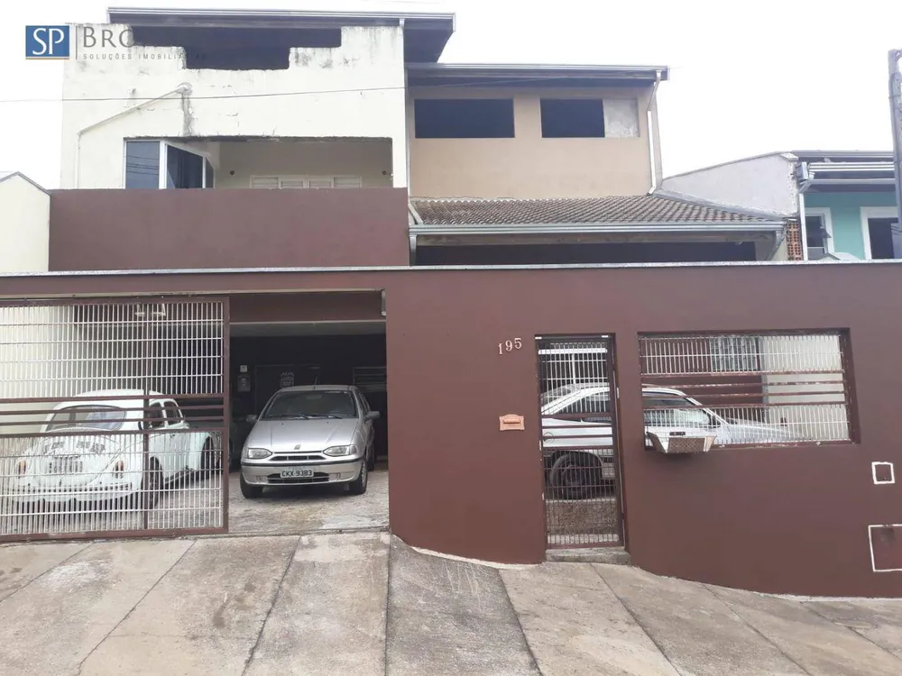 Casa, 3 quartos, 276 m² - Foto 1