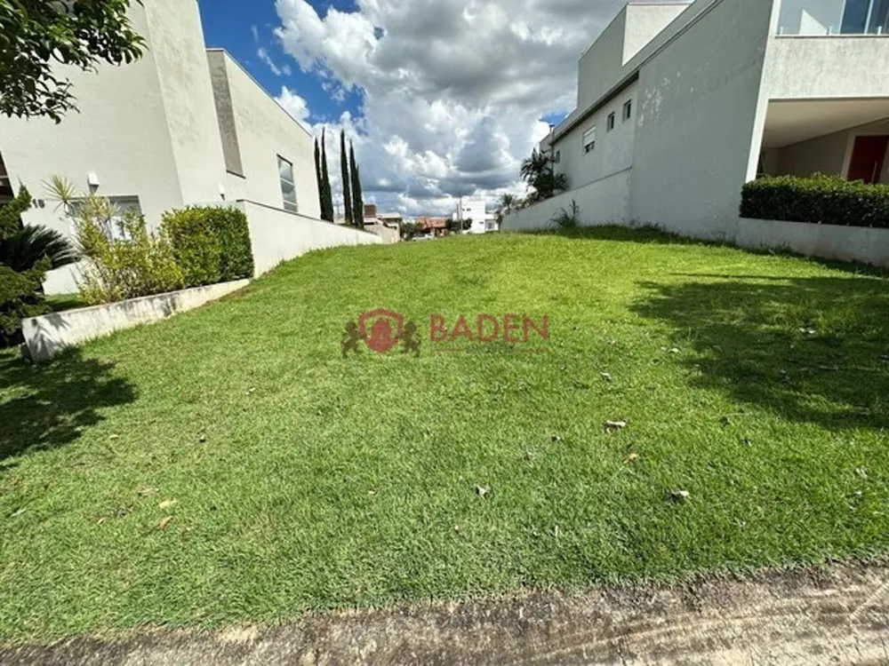 Loteamento e Condomínio, 403 m² - Foto 1