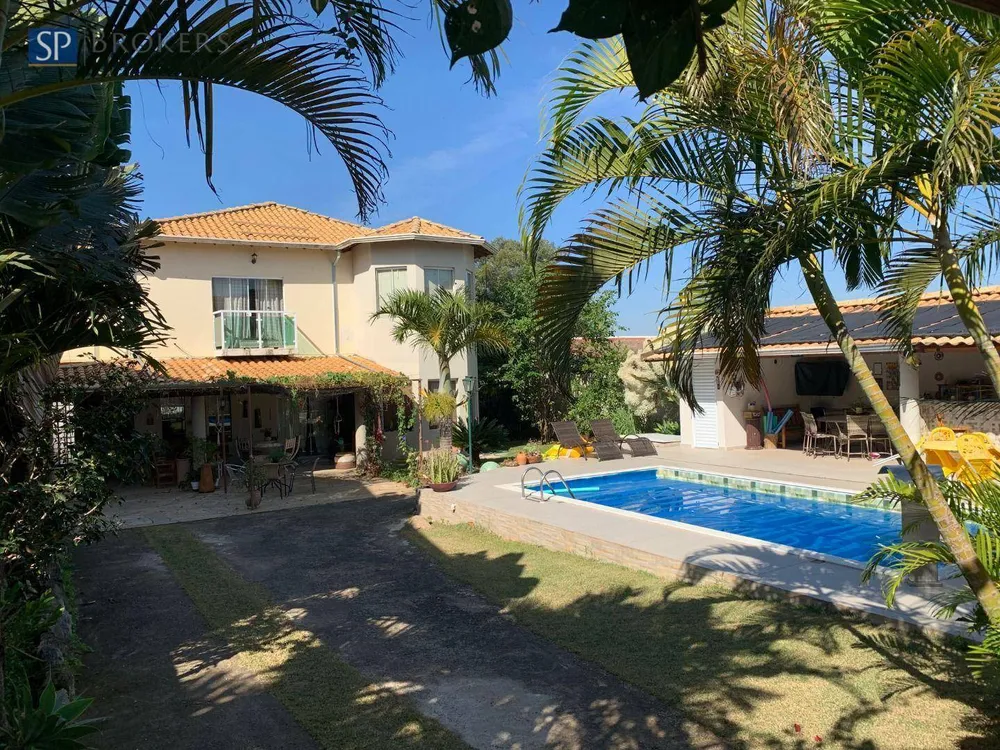 Casa, 4 quartos, 229 m² - Foto 2