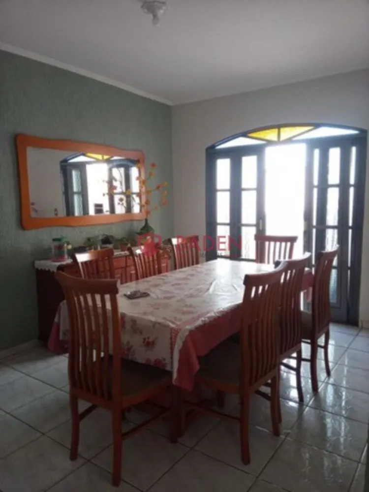 Casa, 4 quartos, 217 m² - Foto 3