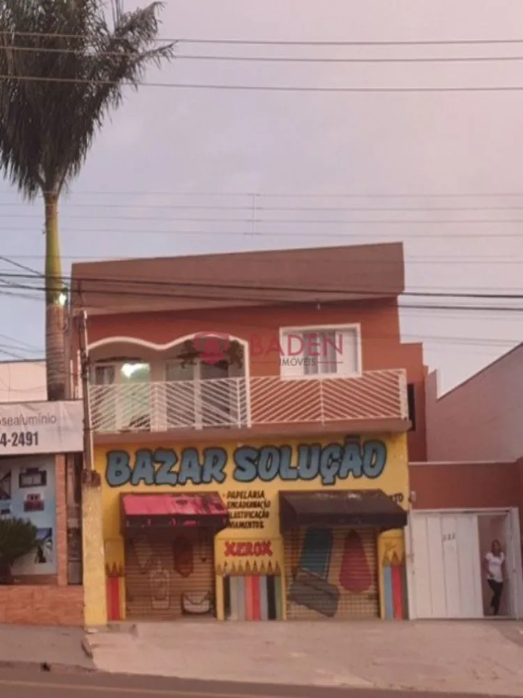 Casa, 3 quartos, 250 m² - Foto 1