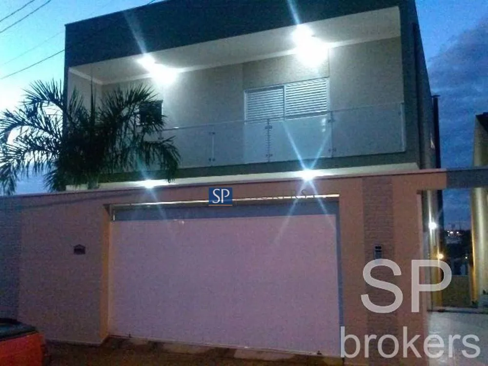 Casa, 4 quartos, 300 m² - Foto 1