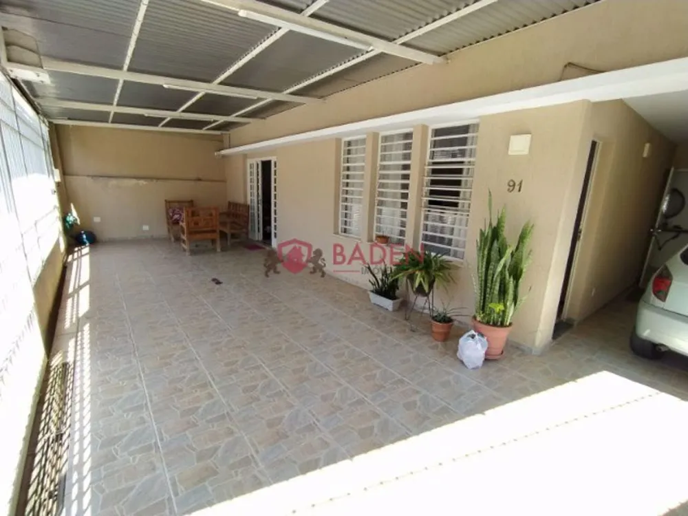 Casa, 3 quartos, 244 m² - Foto 1