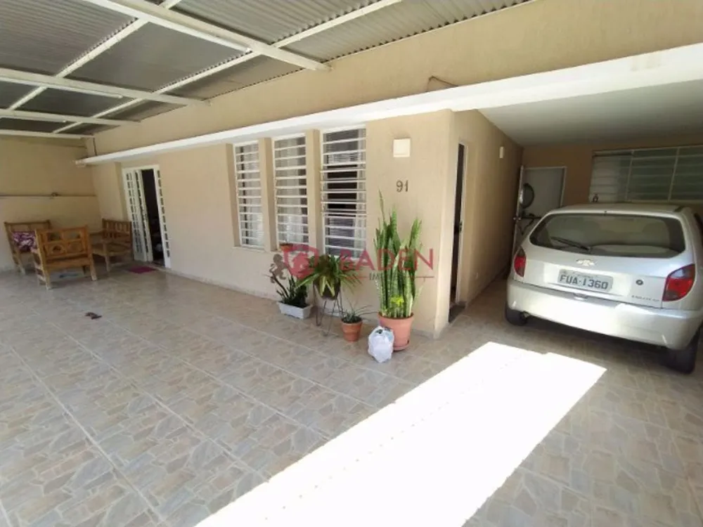 Casa, 3 quartos, 244 m² - Foto 2