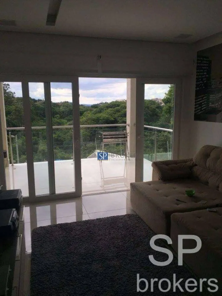 Casa, 5 quartos, 1500 m² - Foto 2