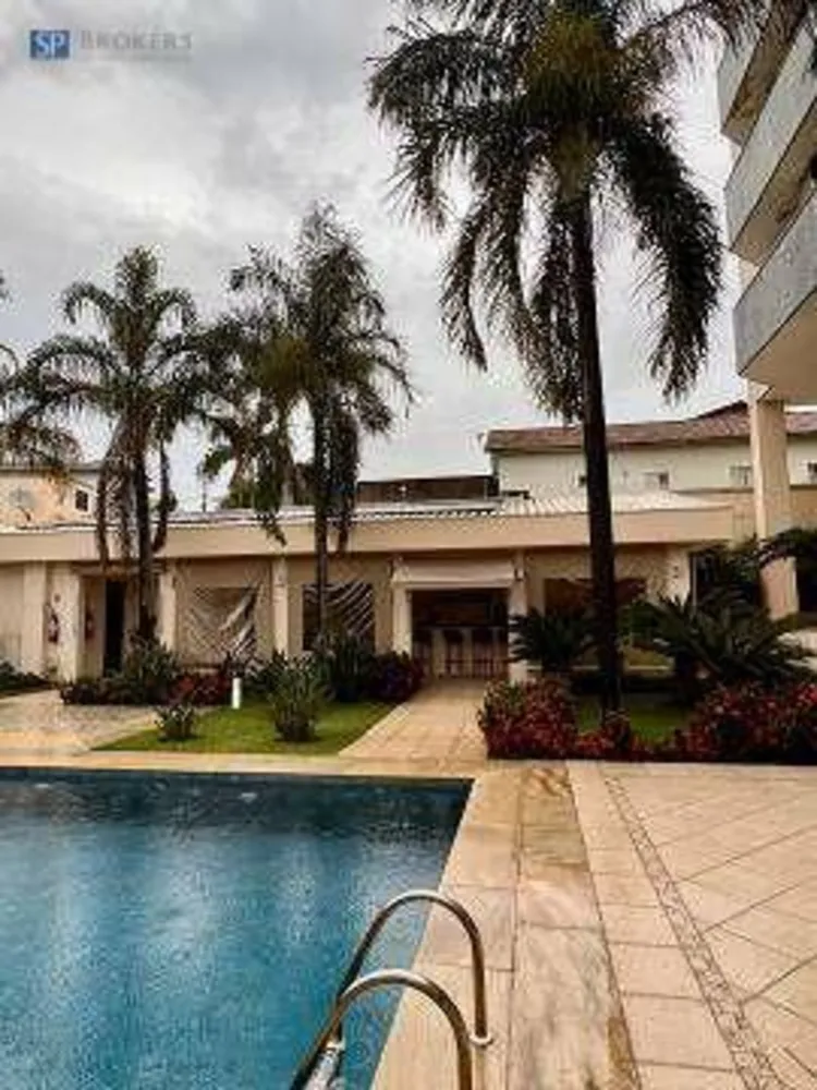 Apartamento, 3 quartos, 208 m² - Foto 1