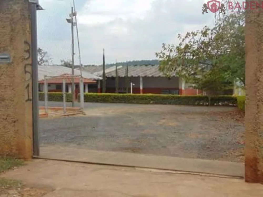 Chácara, 3 quartos, 1470 m² - Foto 4