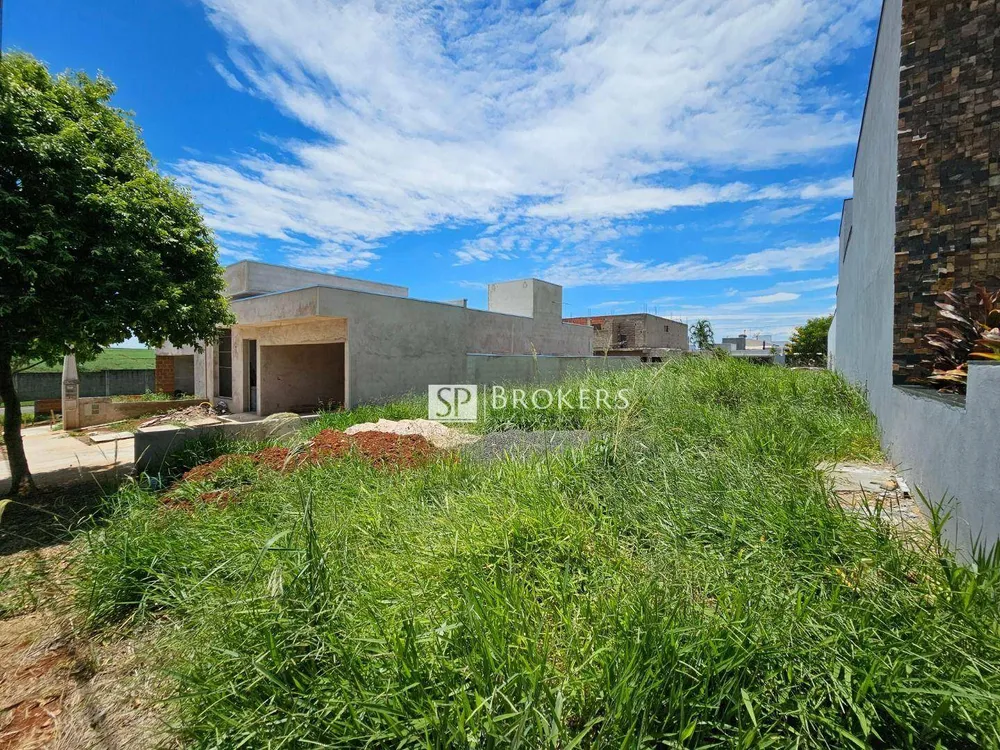 Loteamento e Condomínio, 250 m² - Foto 1