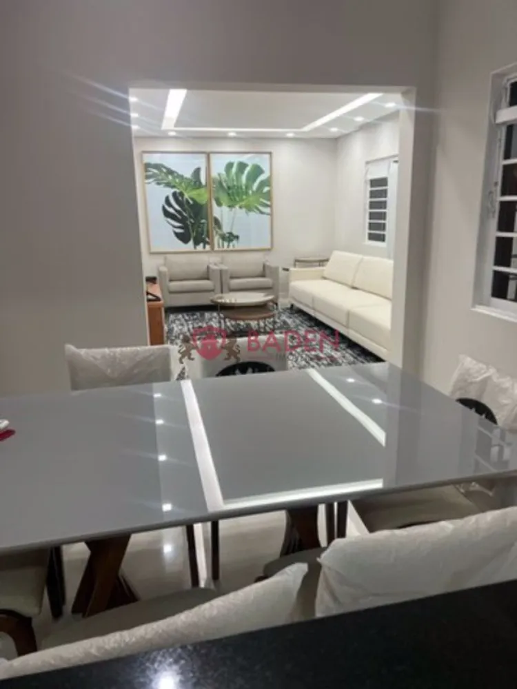 Casa, 4 quartos, 300 m² - Foto 4