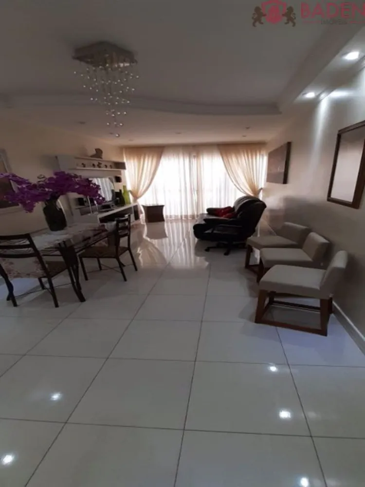 Apartamento, 3 quartos, 140 m² - Foto 1