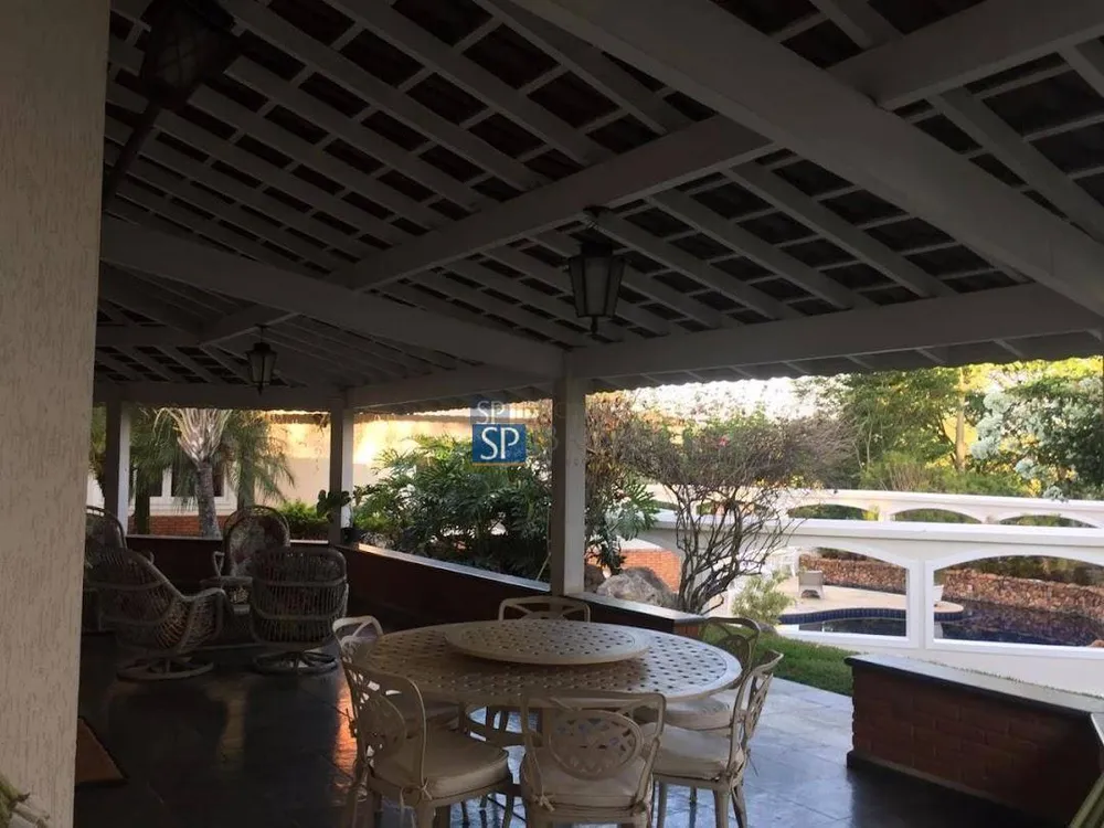 Casa, 6 quartos, 1100 m² - Foto 1
