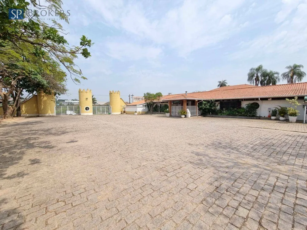 Prédio Inteiro, 5500 m² - Foto 1