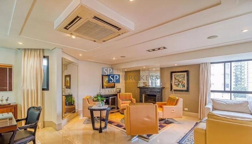 Apartamento, 3 quartos, 217 m² - Foto 1