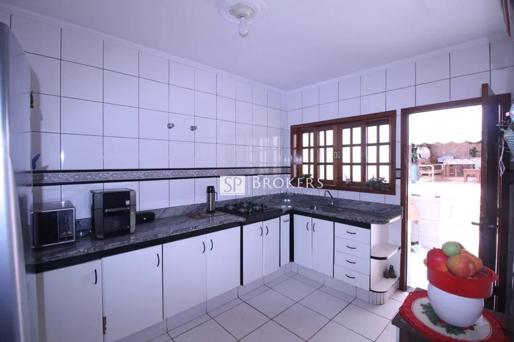Casa, 3 quartos, 191 m² - Foto 3