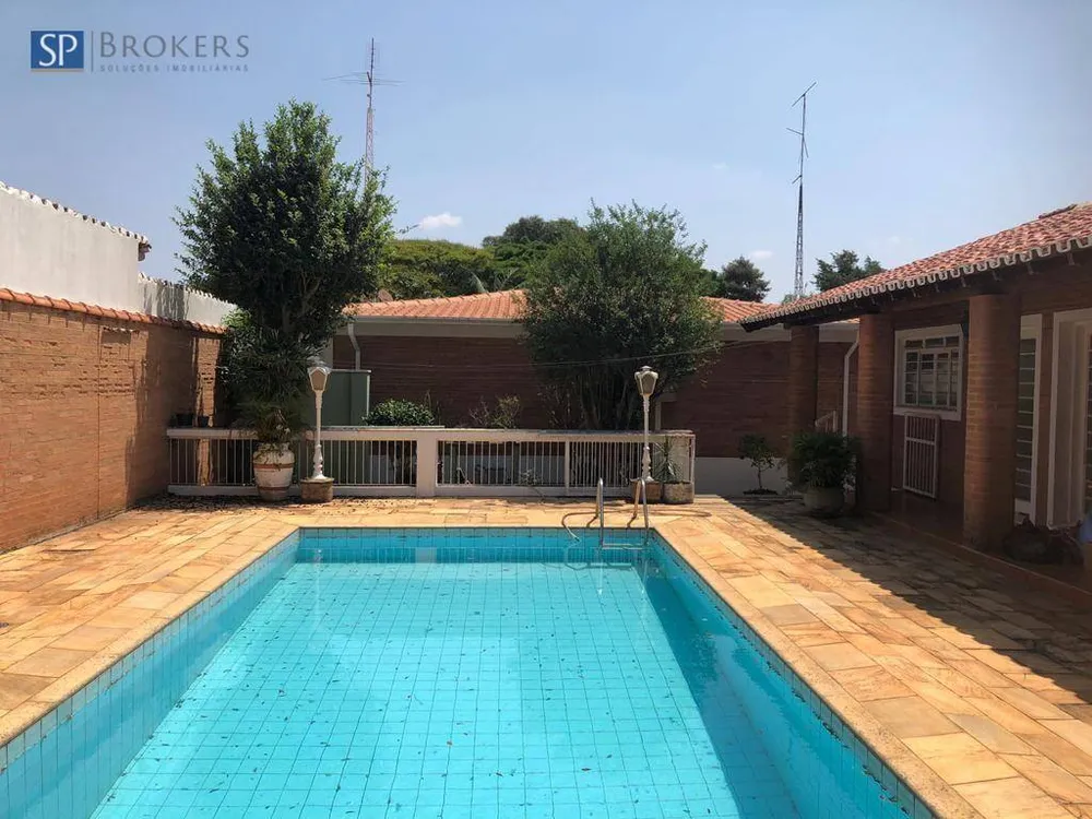 Casa, 4 quartos, 380 m² - Foto 1