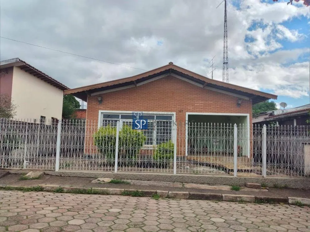 Casa, 2 quartos, 280 m² - Foto 1
