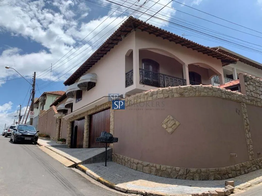 Casa, 3 quartos, 289 m² - Foto 2