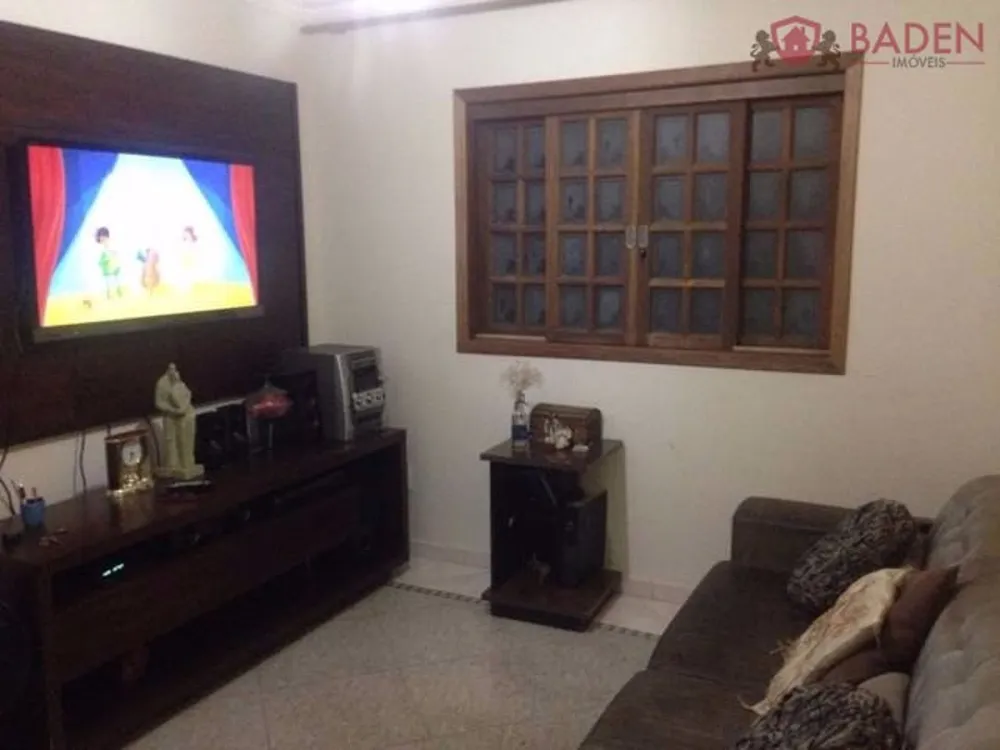 Casa, 3 quartos, 170 m² - Foto 2