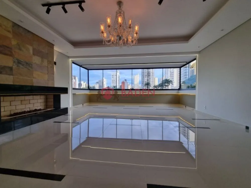 Apartamento, 3 quartos, 189 m² - Foto 1