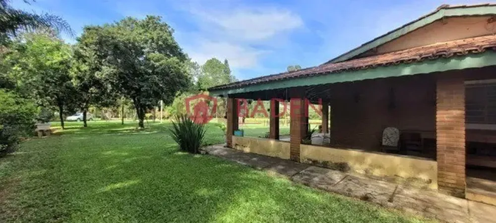 Chácara, 3 quartos, 1745 m² - Foto 1
