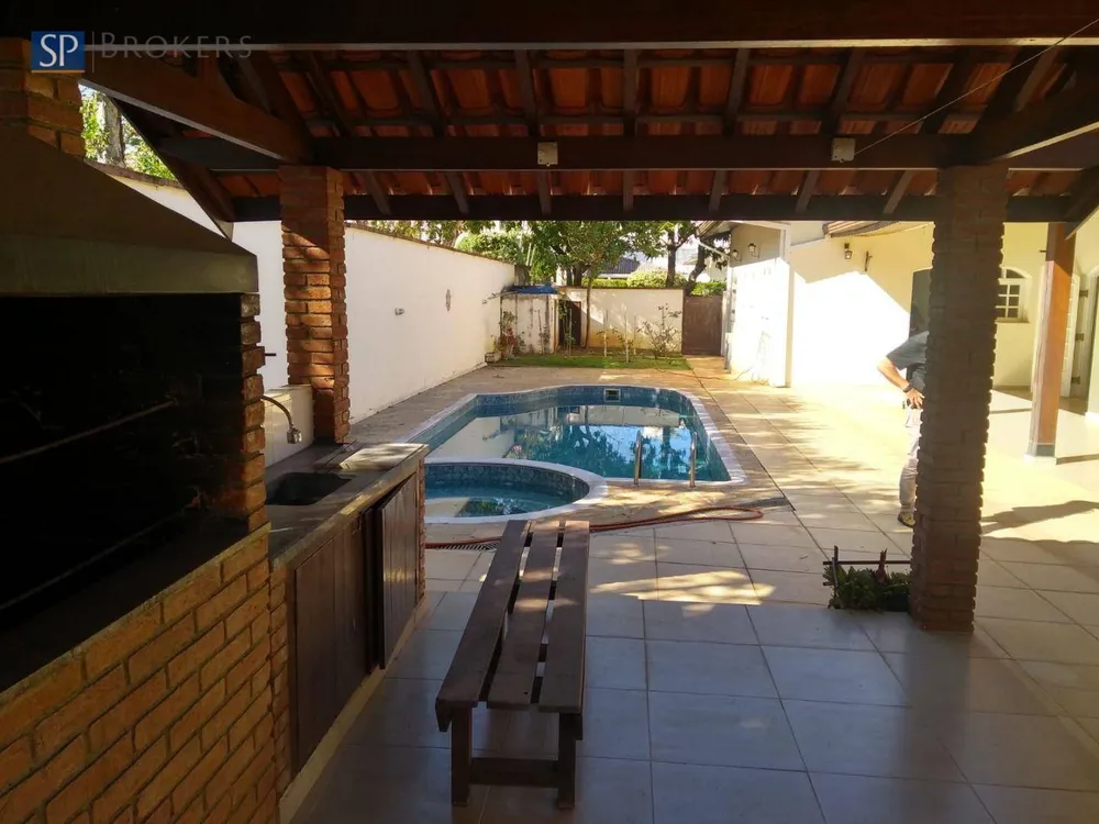 Casa, 3 quartos, 297 m² - Foto 1