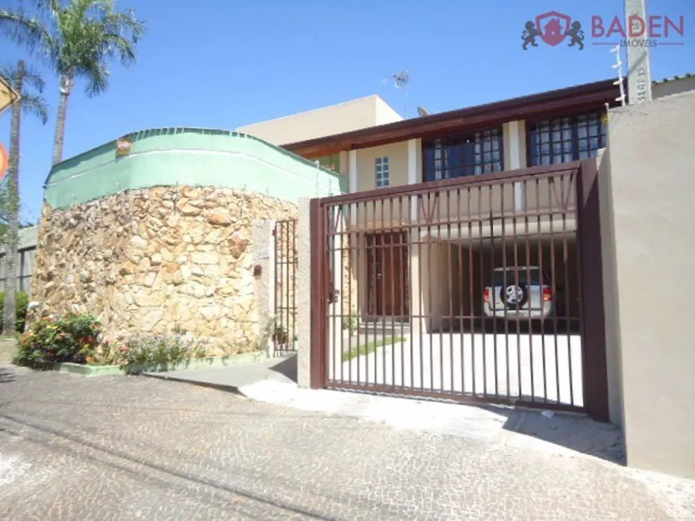 Casa, 4 quartos, 352 m² - Foto 1
