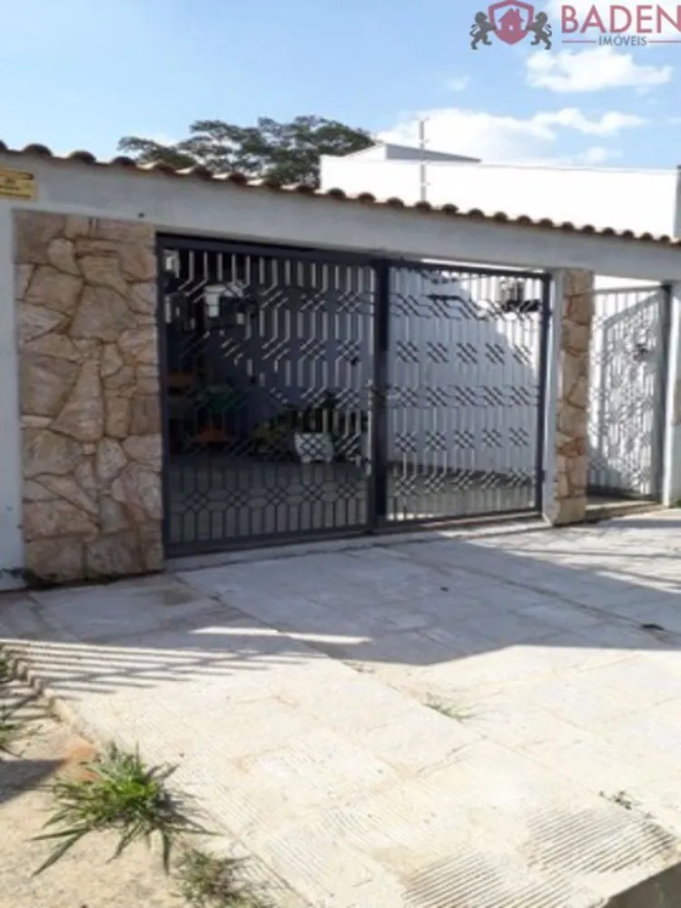 Casa, 4 quartos, 200 m² - Foto 1