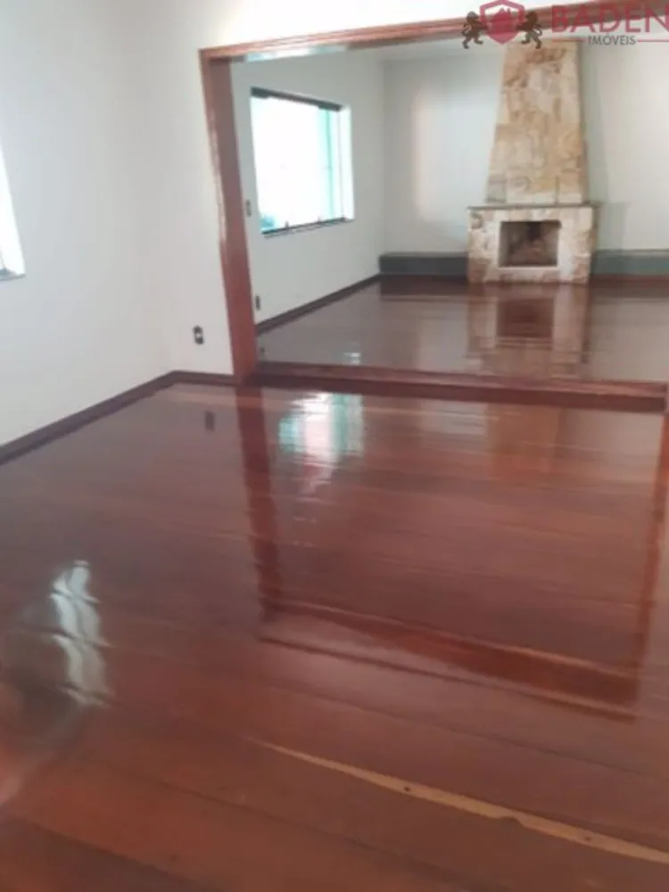 Casa, 3 quartos, 250 m² - Foto 3