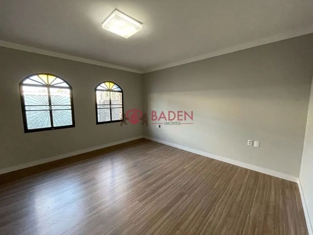 Casa, 3 quartos, 166 m² - Foto 2