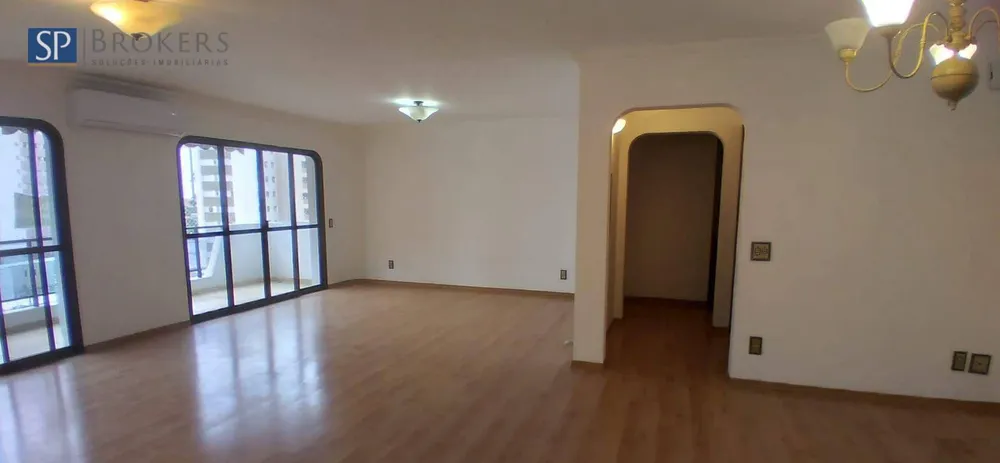 Apartamento, 3 quartos, 245 m² - Foto 2