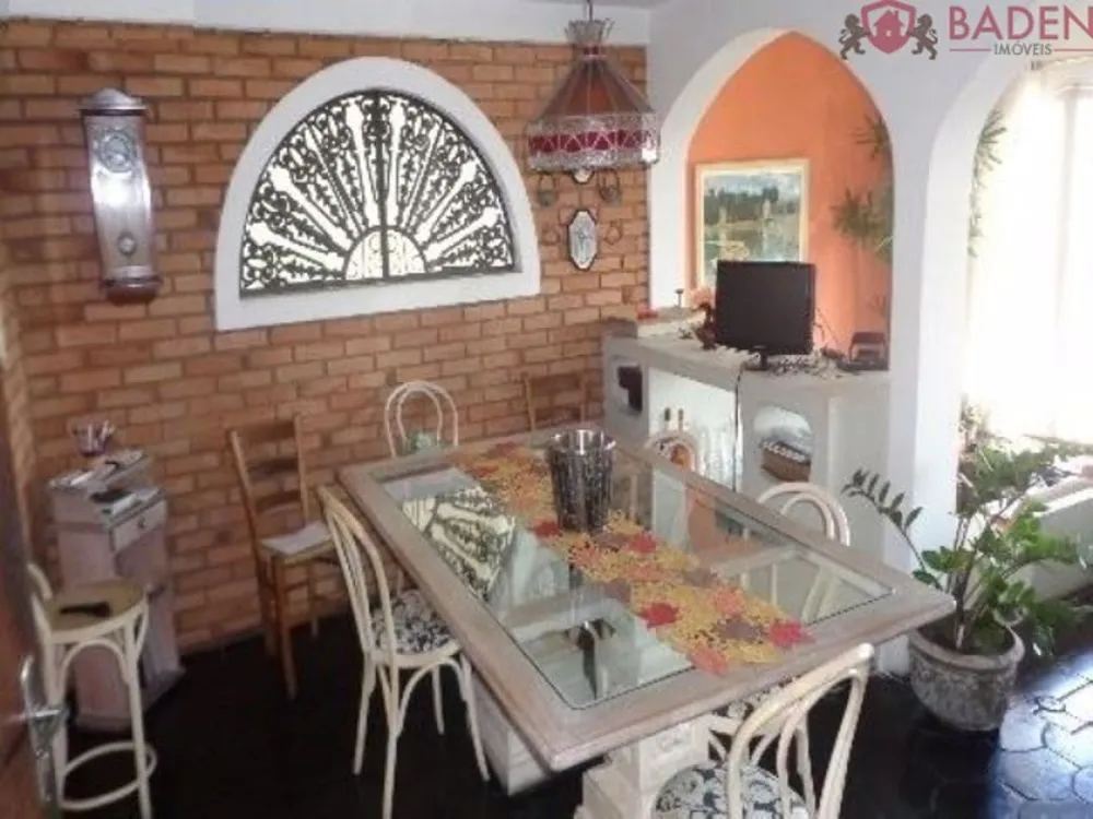 Casa, 3 quartos, 250 m² - Foto 4