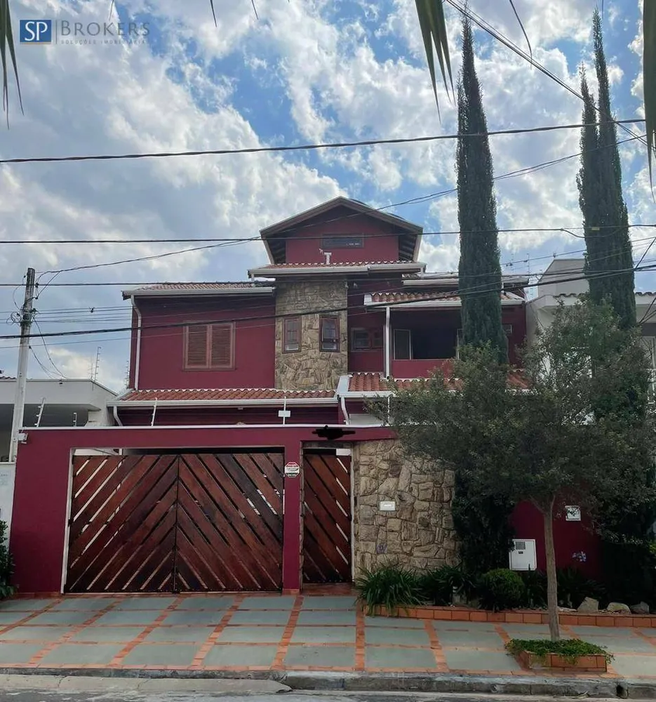 Casa, 4 quartos, 263 m² - Foto 1