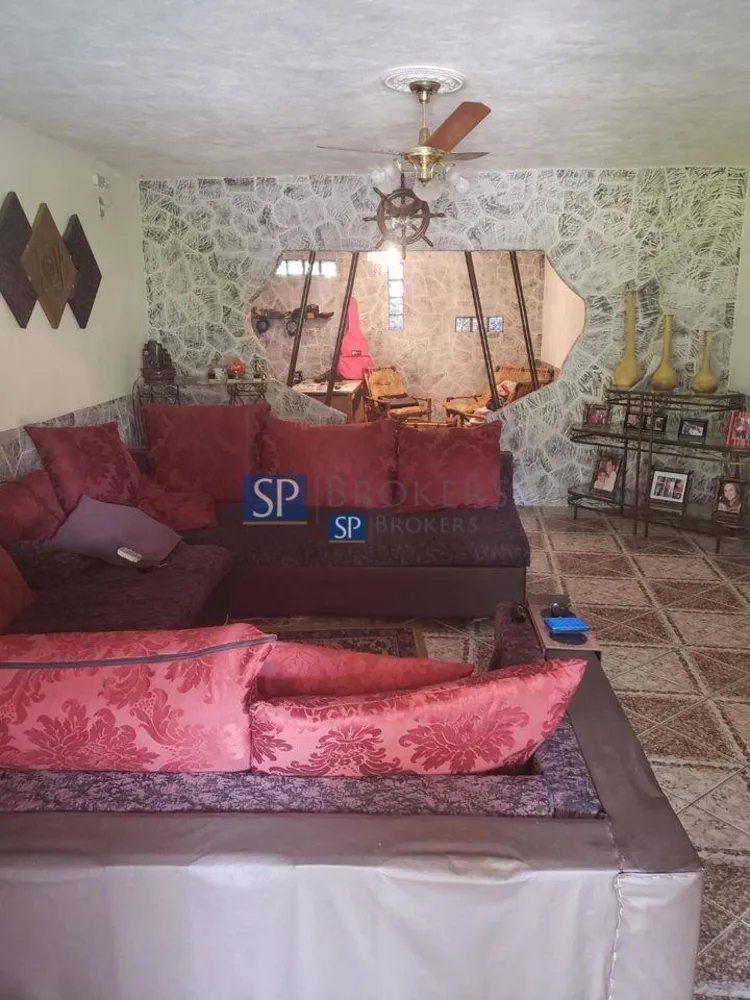 Casa, 3 quartos, 235 m² - Foto 3
