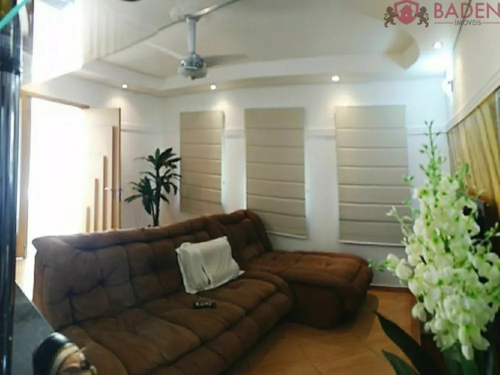 Casa, 5 quartos, 242 m² - Foto 3