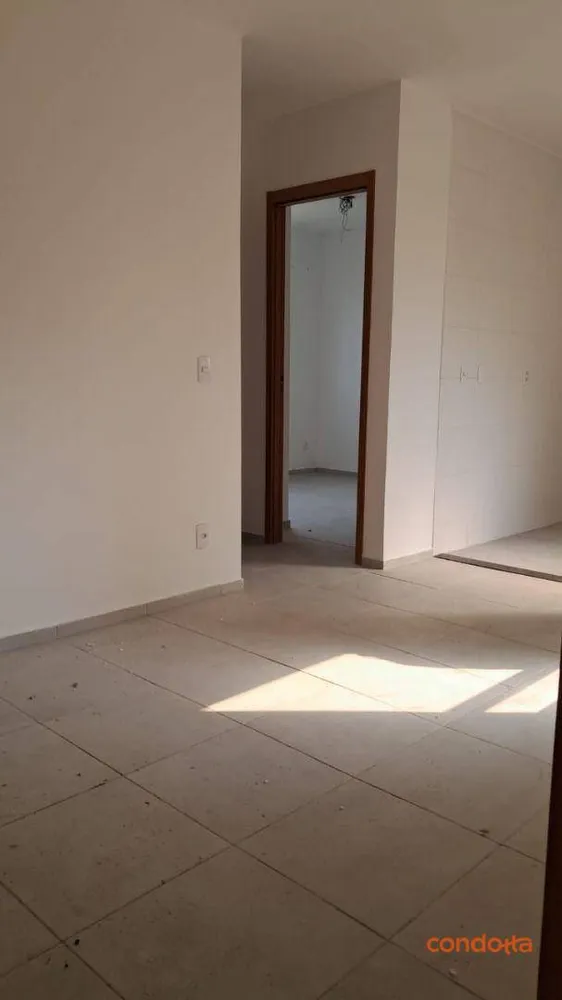 Apartamento, 2 quartos, 40 m² - Foto 2