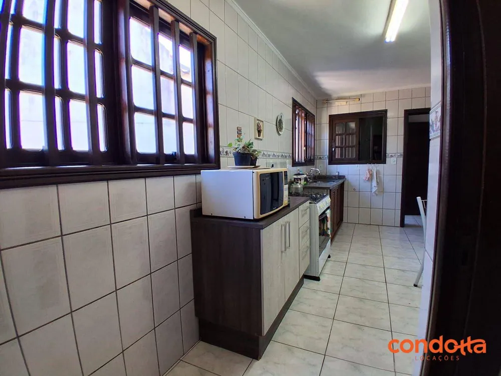 Casa, 3 quartos, 200 m² - Foto 8