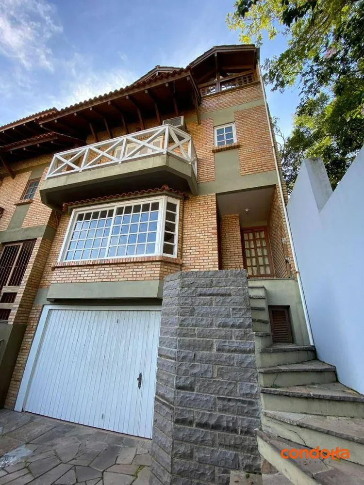 Casa, 3 quartos, 278 m² - Foto 1